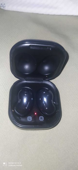 Продам galaxy buds live (б/у)