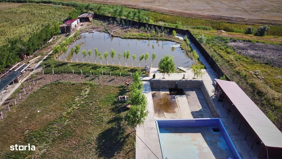 Casa cu 2 iazuri,teren 1,5 ha variante