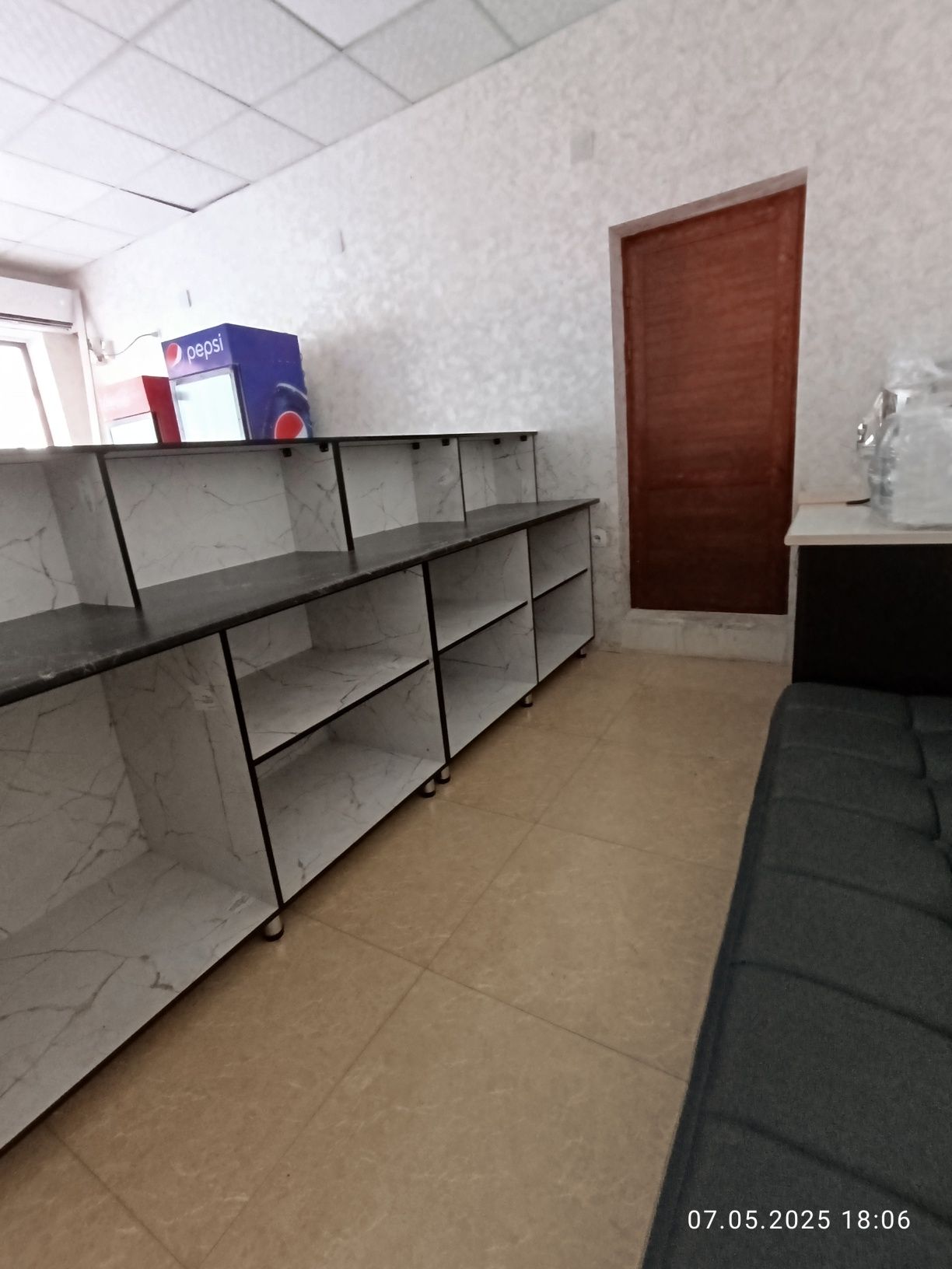 Барный стол для фастфуд срочно продам