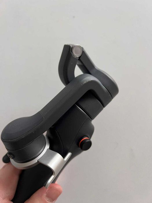 Stabilizator DJI Osmo Mobile 6