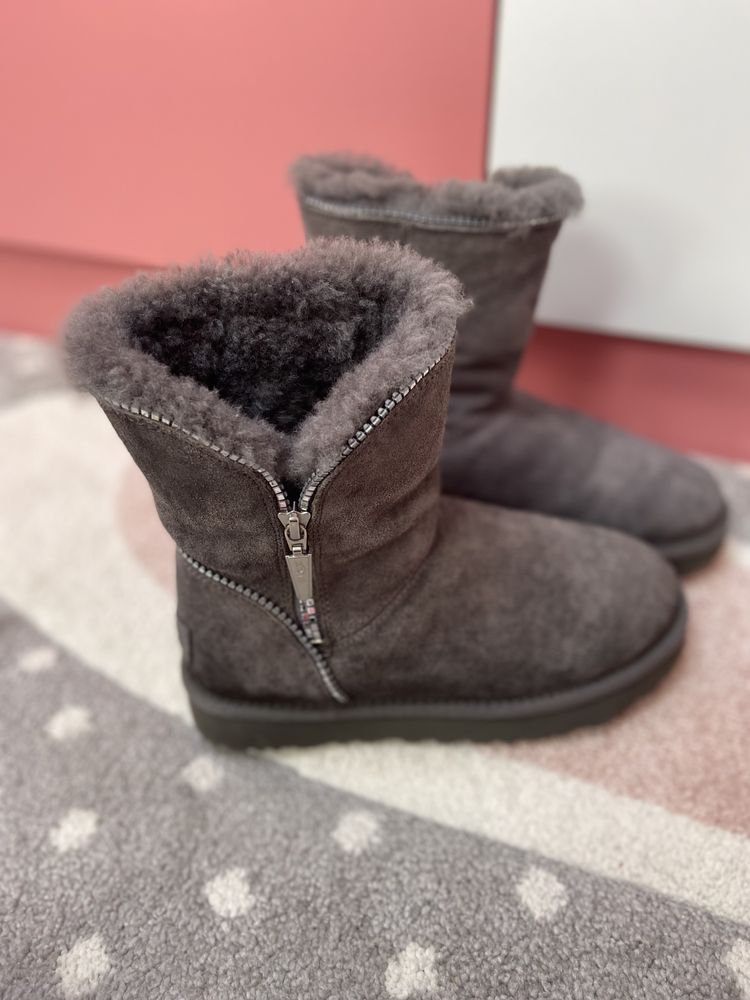 UGG оригинални апрески/ботушки 34/35