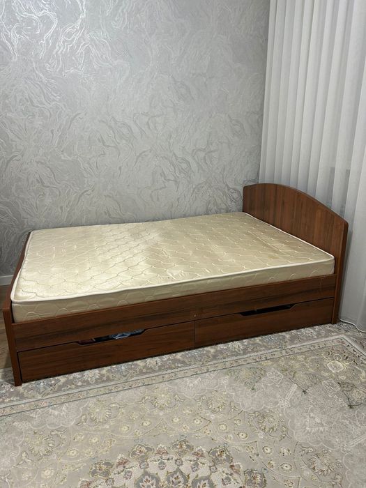 Срочна продам  кровать