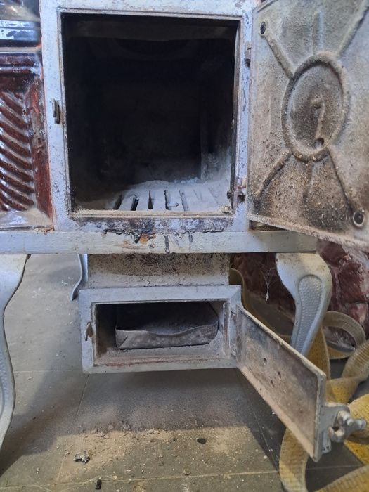 Soba de teracota cu serpentina