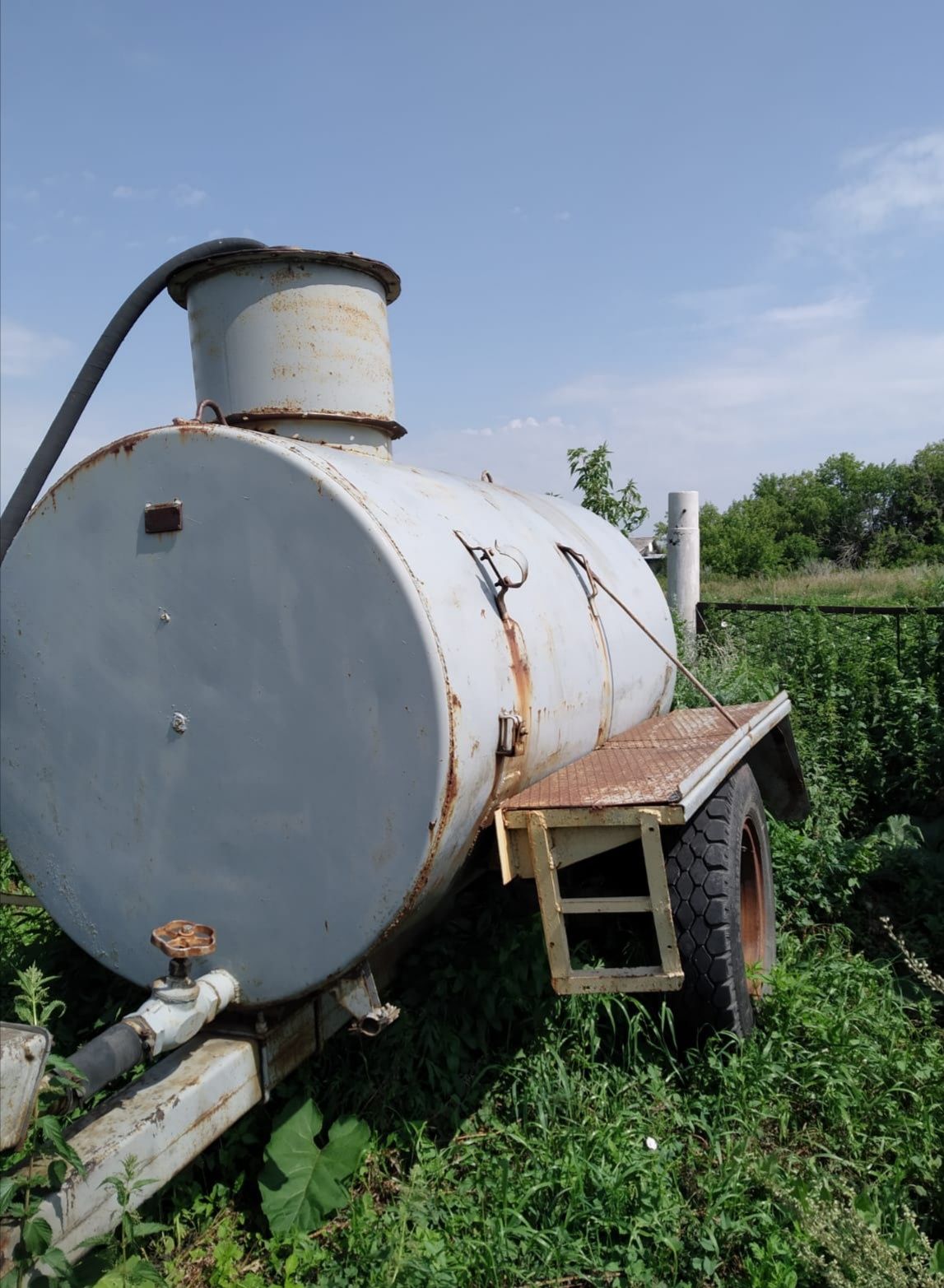 Водораздатчик прицепной