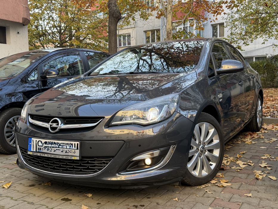Vand Opel Astra J 2013 1.4 turbo 140cp