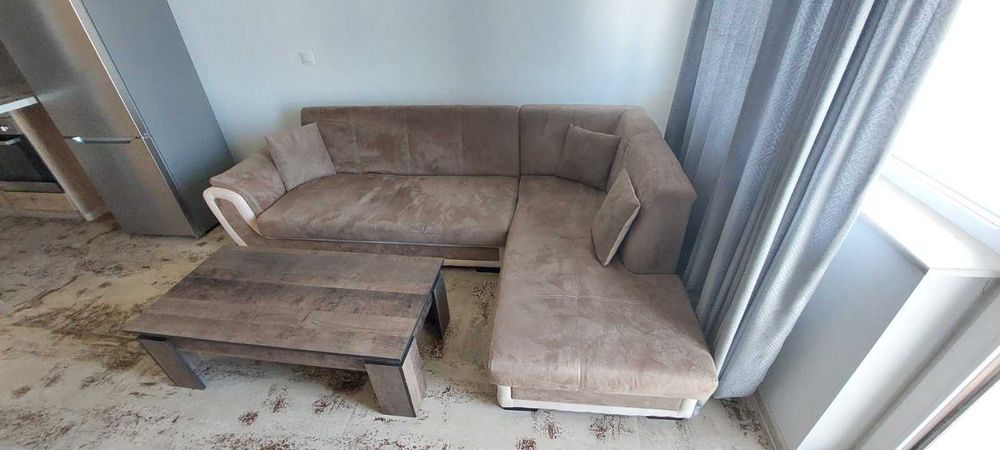 Малко използвано обзавеждане-диван, тв. шкав, гардероб