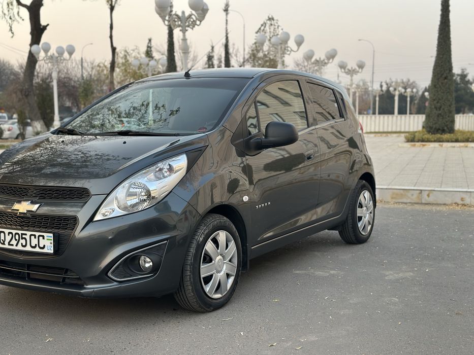 spark sotiladi tozza kiraska metan gaz 110000 km 2019 yil