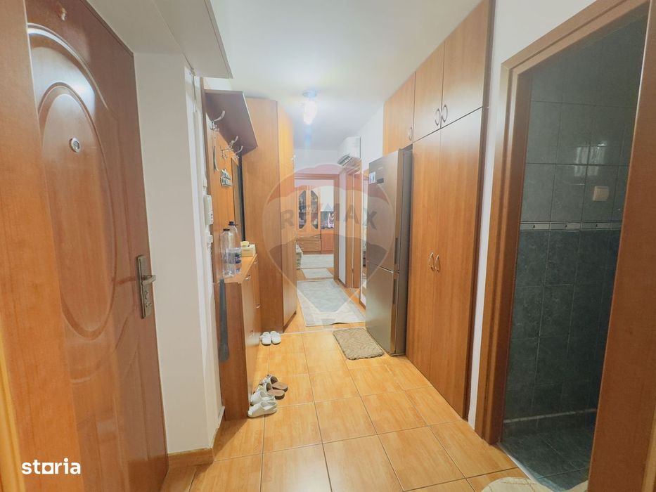 Apartament 3 camere Cantemir/loc de parcare