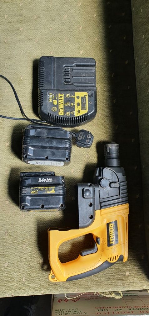 Перфоратор Dewalt 24v