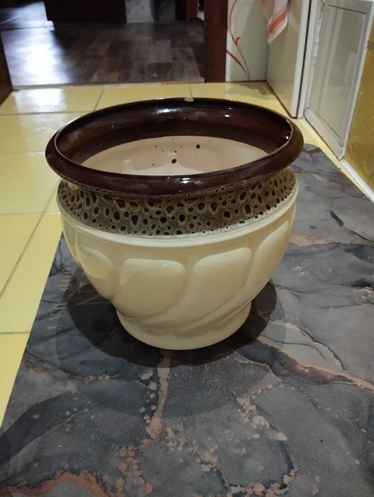 Горшок для цветов керамический