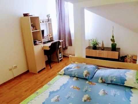 Apartament 3camere de inchiriat