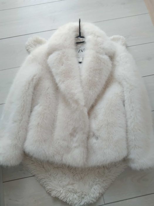 Палто с косъм ZARA