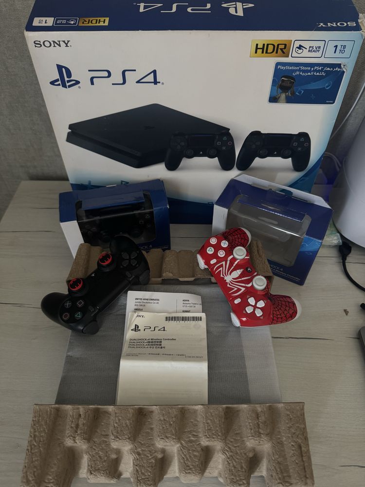 Playstation 4 slim 1 tb !