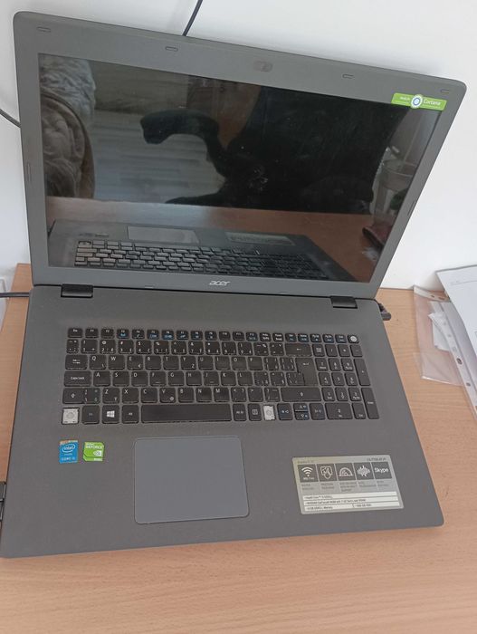 Продавам Лаптоп Acer Aspire E 17