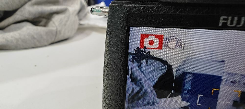 Fujifilm S1500. страхотен функционален фотоапарат