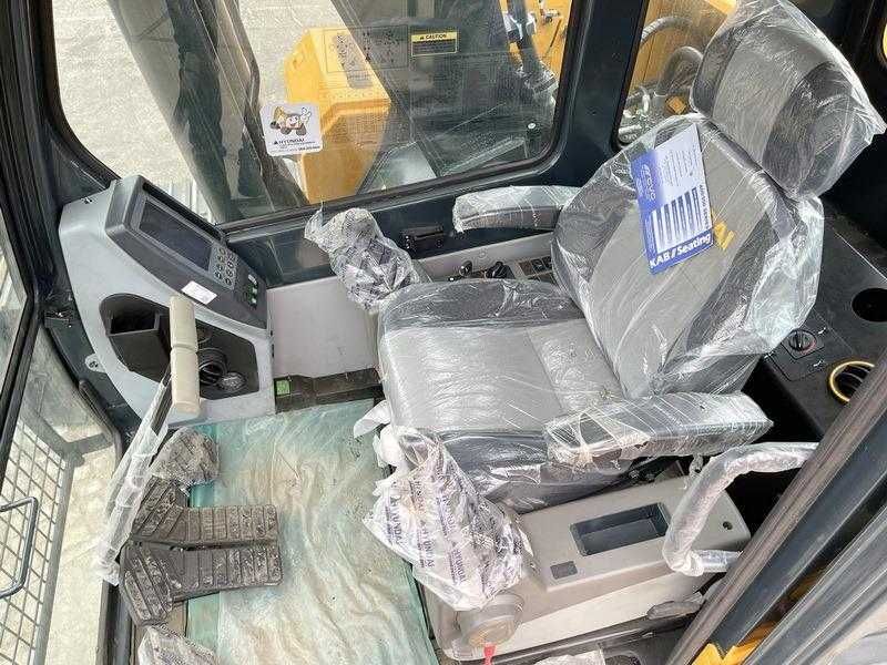 Excavator JCB 245 si  Hyundai R245 - 24 T (Nou 2025) + Video
