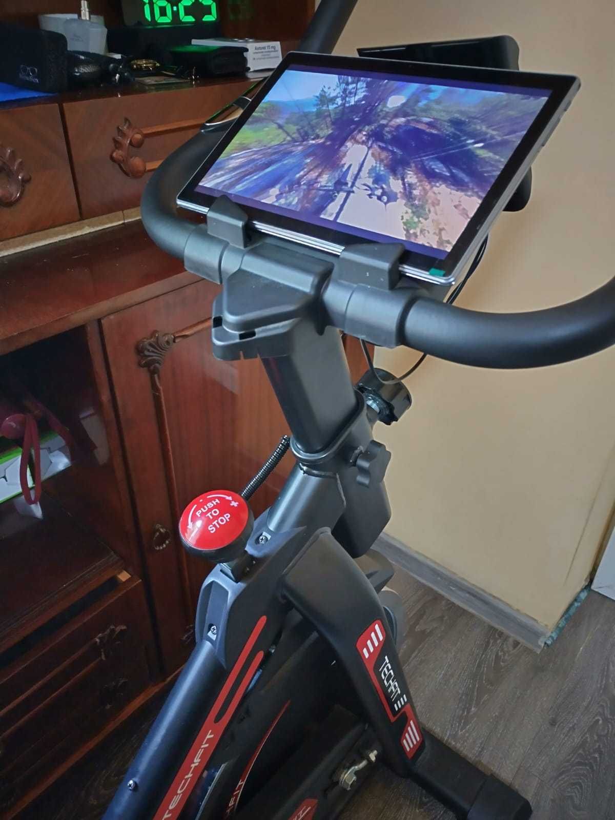Bicicleta de Spinning (de Fitness) TECHFIT, Volanta 13 Kg, 120 Kg