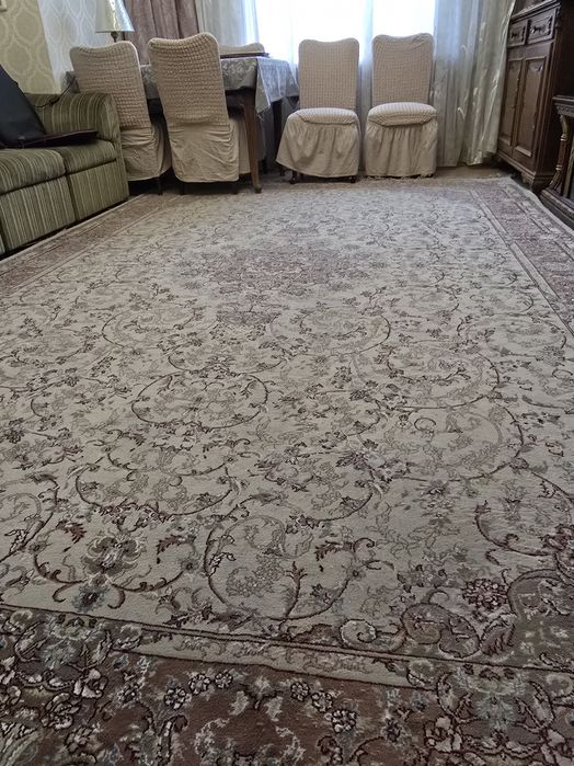 Продаю ковер 2.5х4 Турция