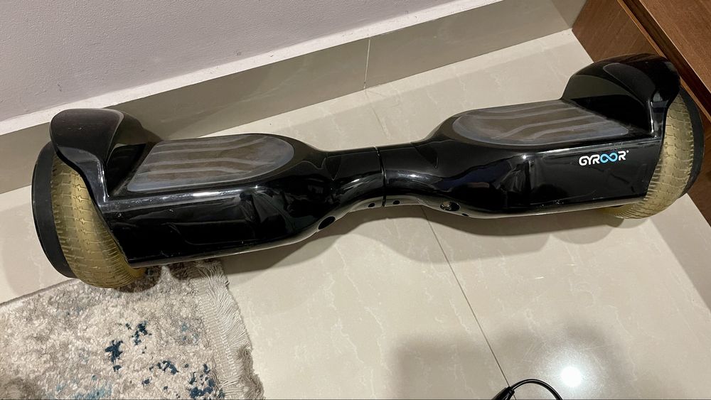 Hoverboard Gyroor G11 Full Led  Roti 6.5” Autonomie 6-13km Motor 2x200