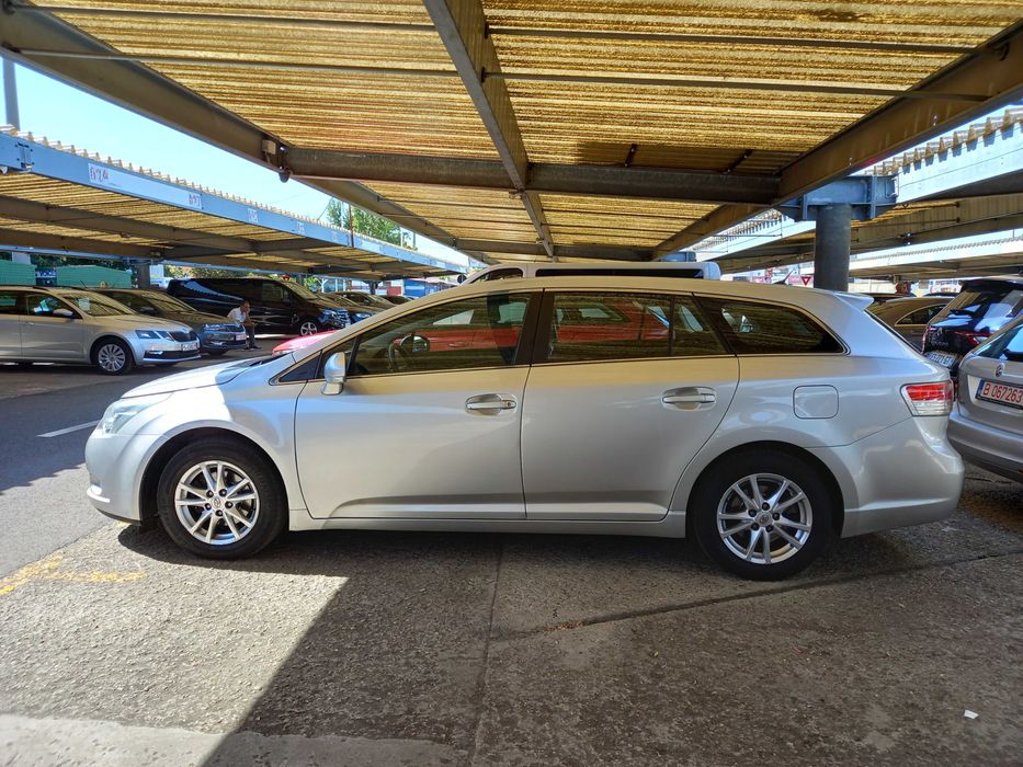 Vând Toyota Avensis 2000 cmc D4D euro 5