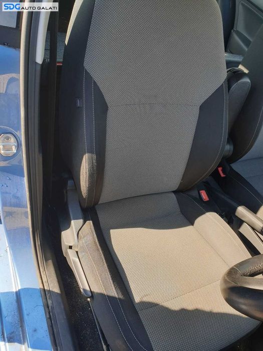 Scaun Dreapta Fata Pasager Textil Fara Incalzire Skoda Rapid 2012 - 2023 [C4446]