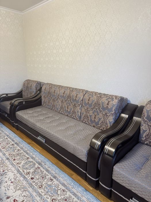 Продам диван в хорошем состоянии