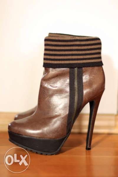 Боти Carvela оригинални естествена кожа 39 (до 30.04)
