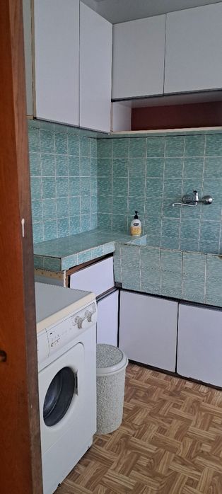 Етаж от къща с гараж и таван