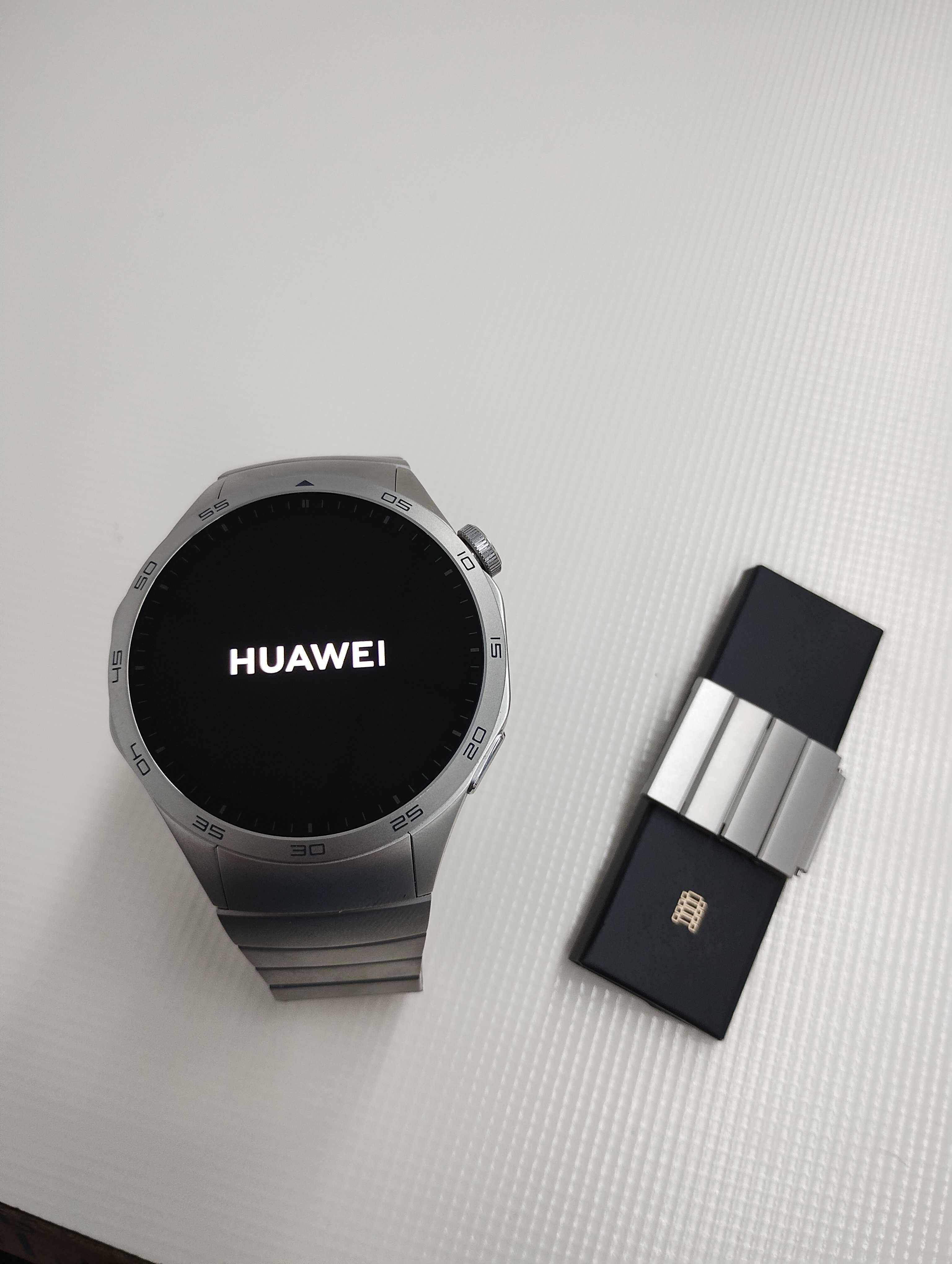 Продава се часовник Huawei watch smart  GT4