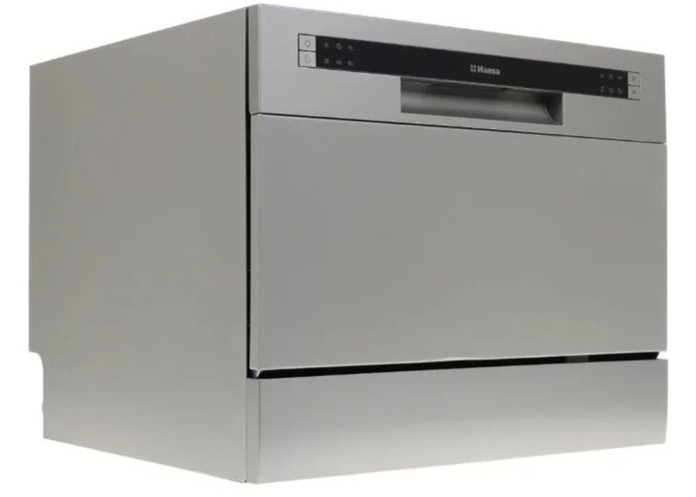 Посудомоичная машинка новая .