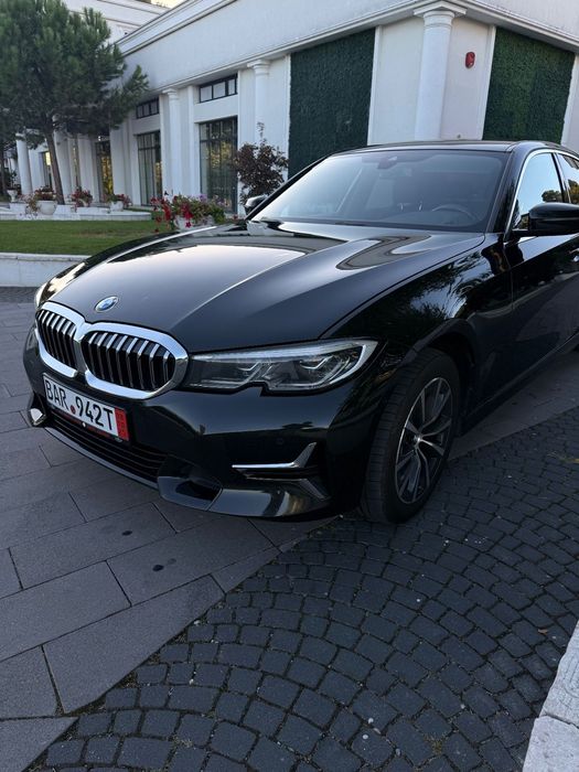 BMW Seria 3 BMW 318i Luxury Line 2022