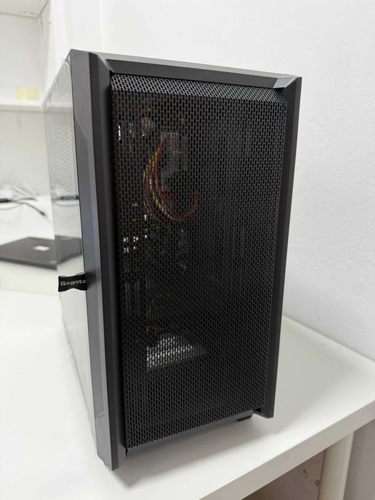 Unitate Calculator PC Gaming i7 8700 - 12 nuclee.  16 GB ram