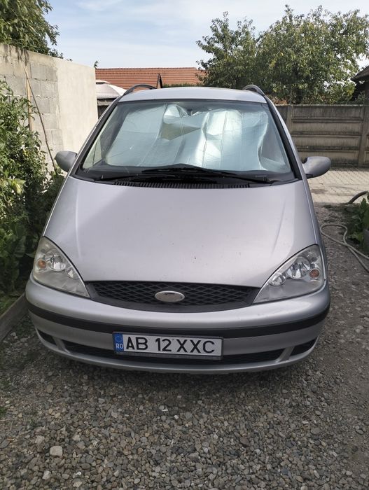 vând Ford Galaxy