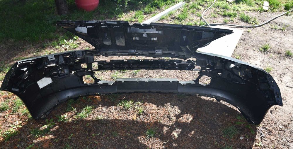 Предна броня за  Peugeout 207