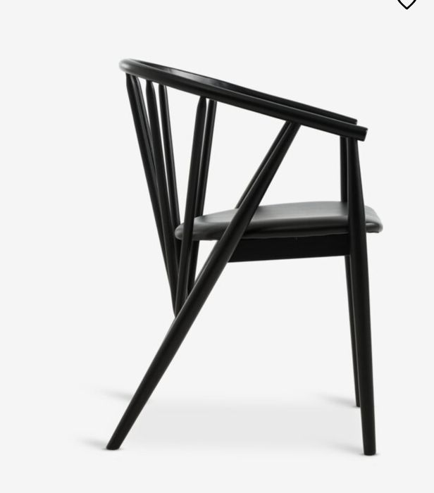 Jysk Черни столове Ikea Маса