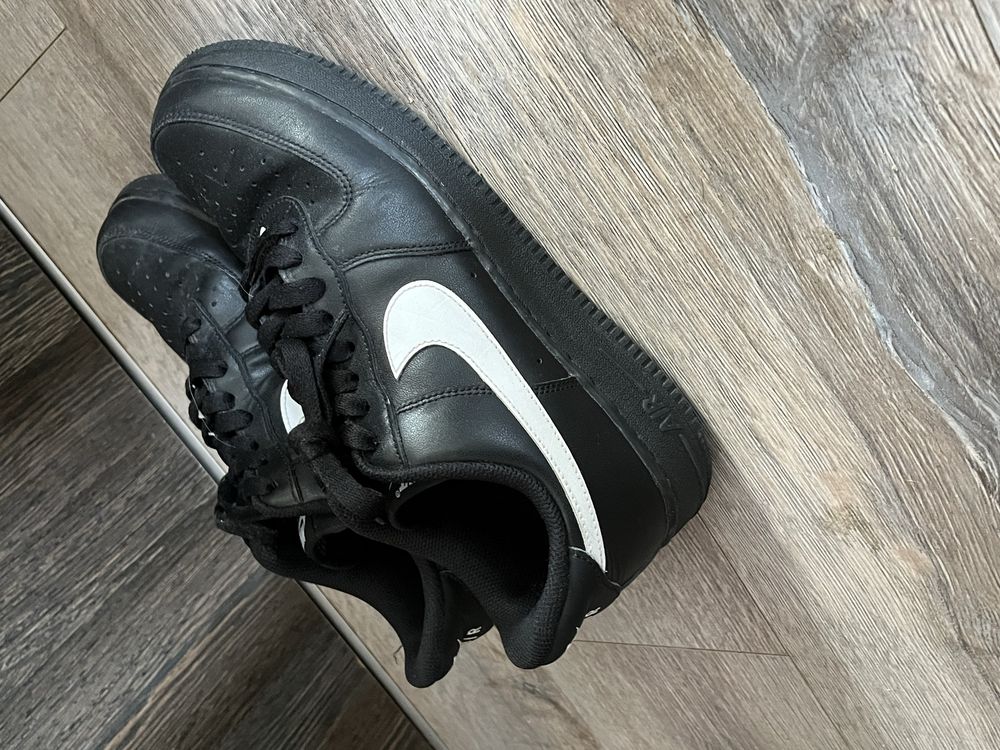 Обувки найк air force 1 , 42 номер