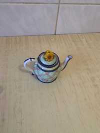 Продам чайник заварной фарфоровый с росписью (сделано в Чехии)