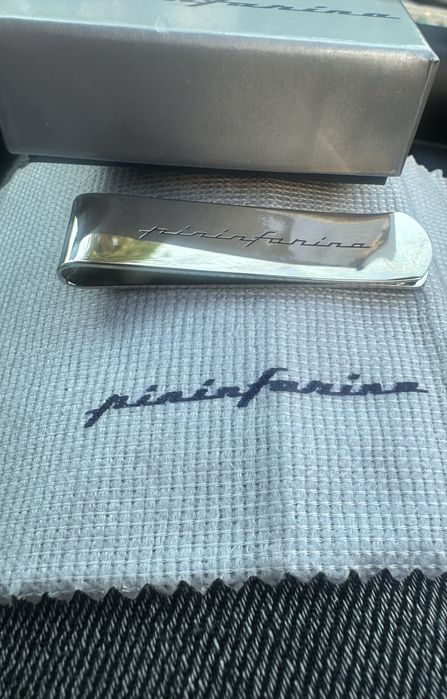Pininfarina щипка за пари