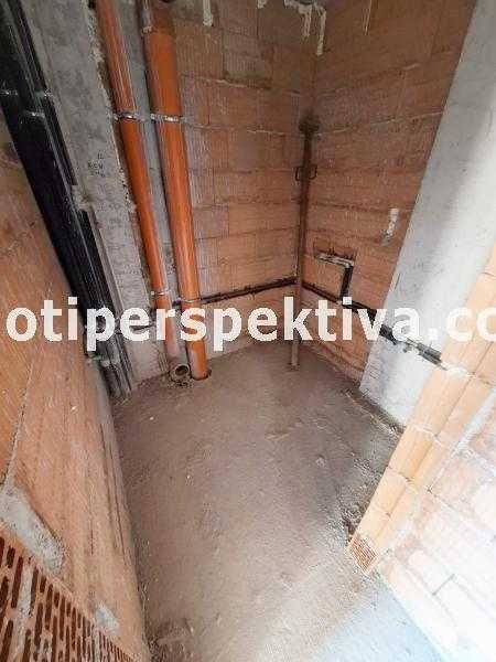 Продава се Двустаен апартамент в Пловдив, Кършияка - 66 кв.м за 1061 €/кв.м - Снимка #1