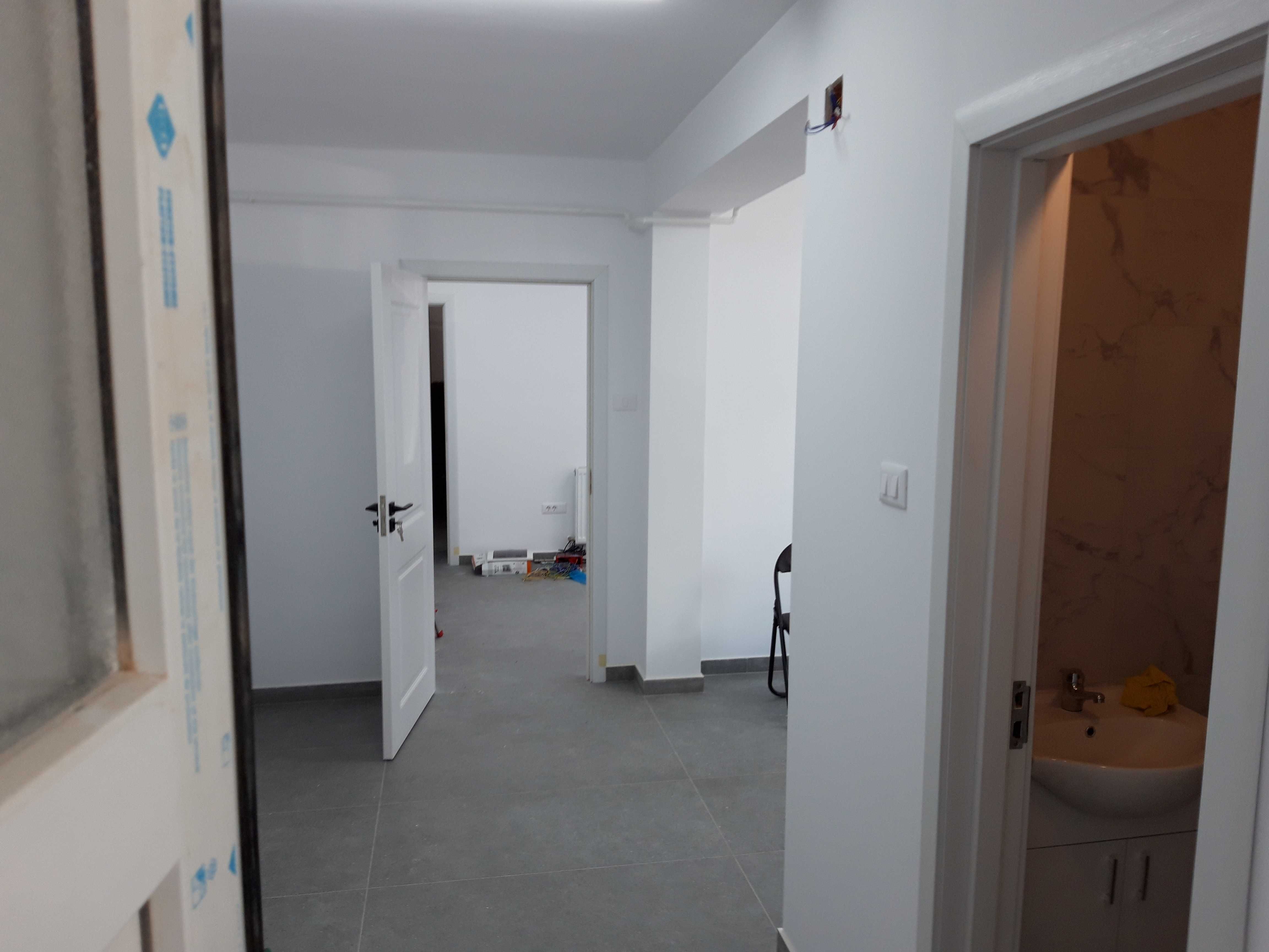 Zona Policlinica , spatiu pentru  birouri   33-70mp