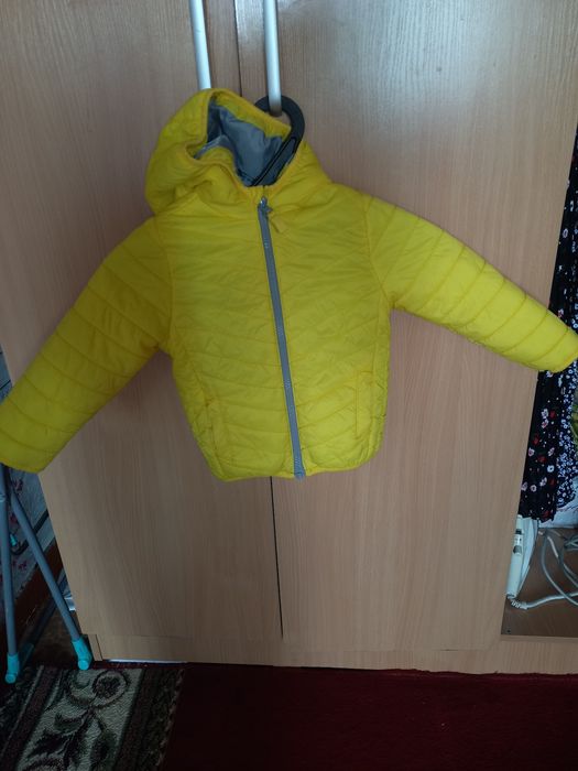 Жёлтая куртка детская