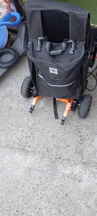 Căruț electric copii sau batrani