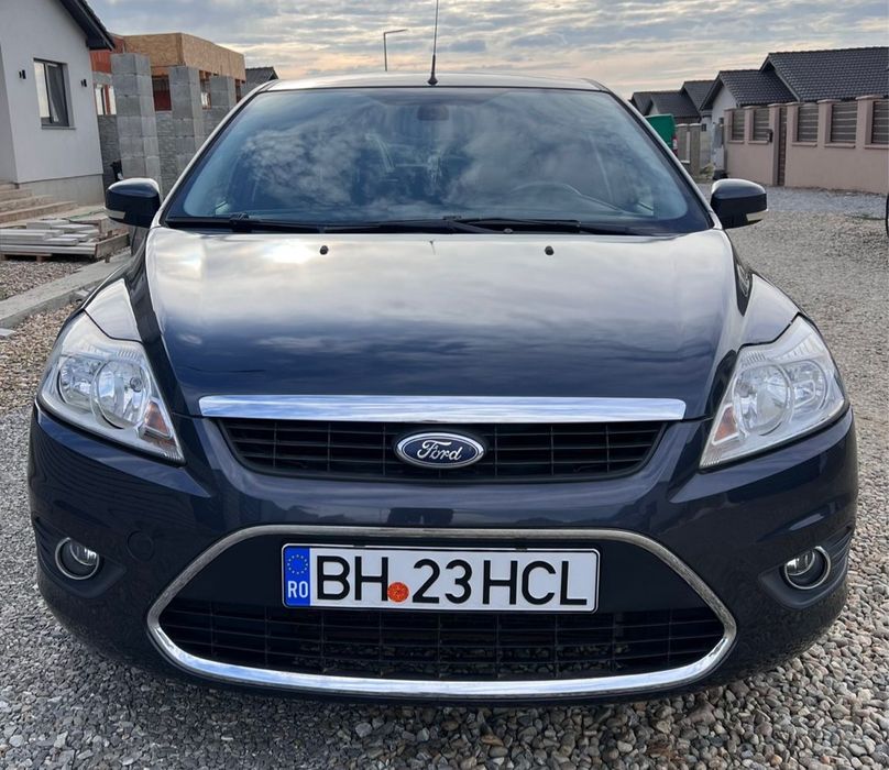 Vand Ford Focus 2 facelift 1.6 benzina