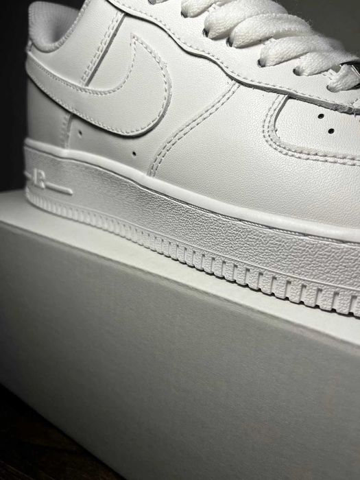 Nike Air Force 1 Triple White 36,37,38,39.40,41,42,43,44,45,46,47