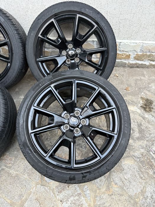 Оригинални джанти с гуми Форд Мустанг 19 цола