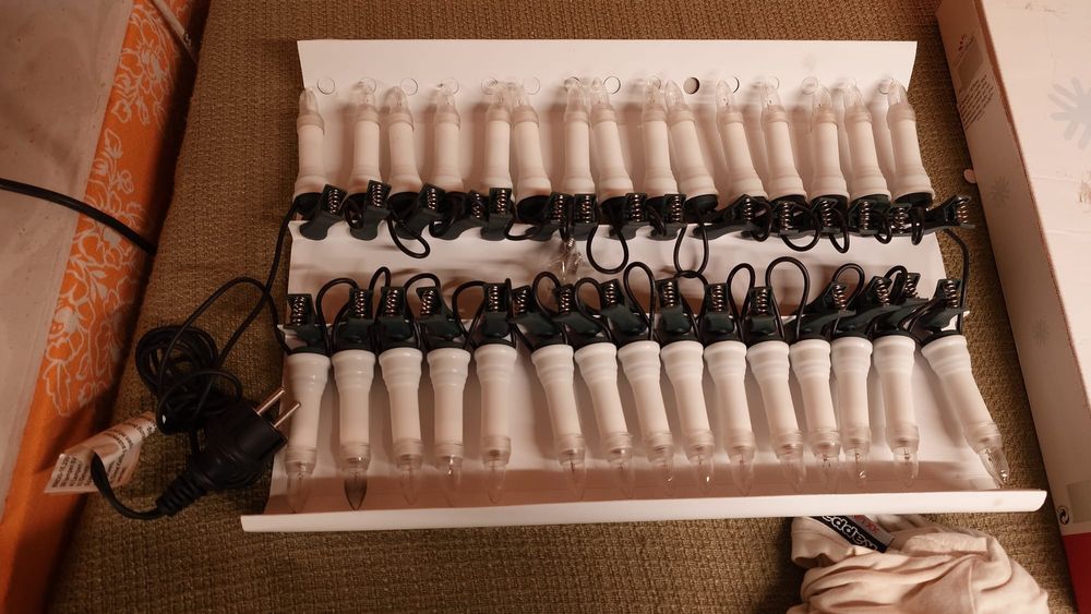 Instalații luminoase pentru brad