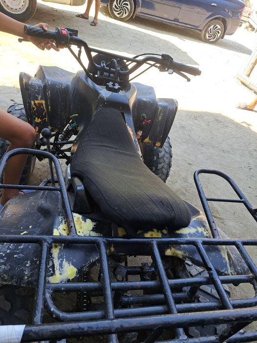 Vând atv de 107cc