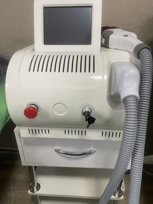 Многофункциональный косметологический аппарат Лазер 300 000 тыс Срочно