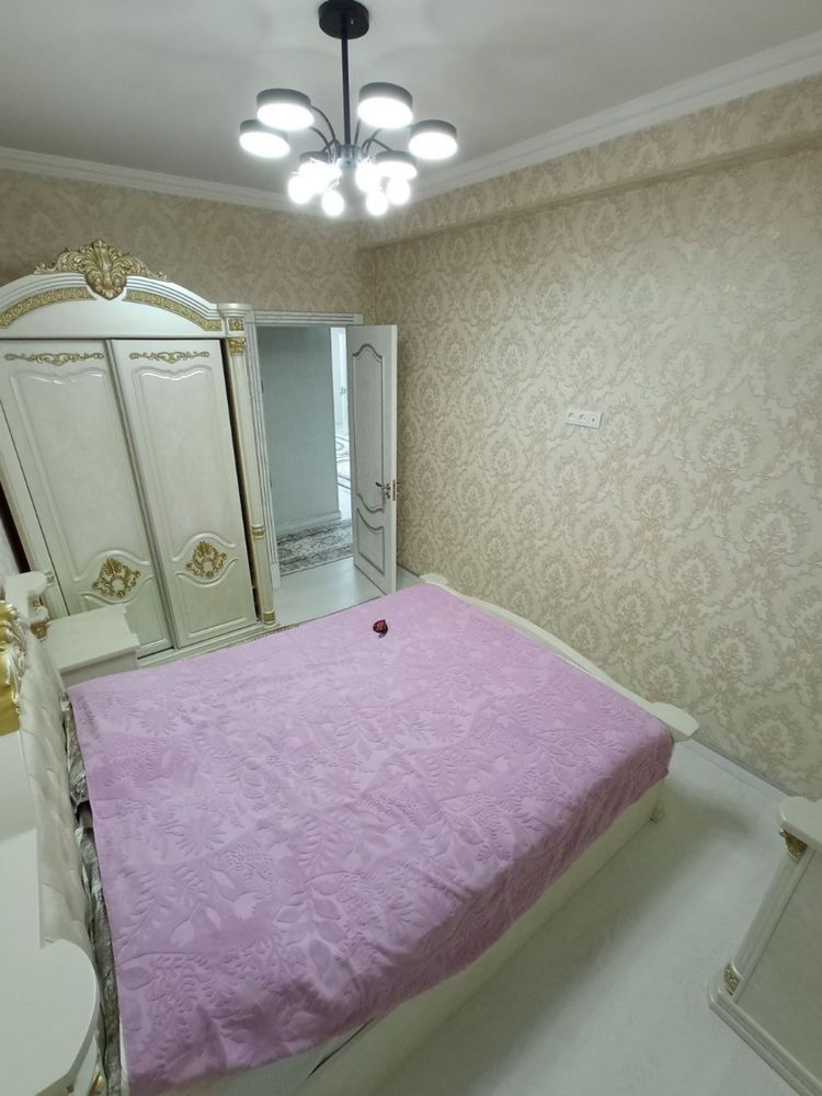 Сдаю новую квартиру в Саламатина. 3 ком. С мебелью и посудой