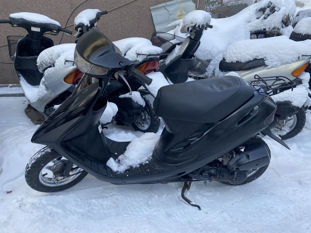 Продам свежепригнанный скутер Honda Dio 27